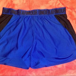 royal blue and black under armour shorts